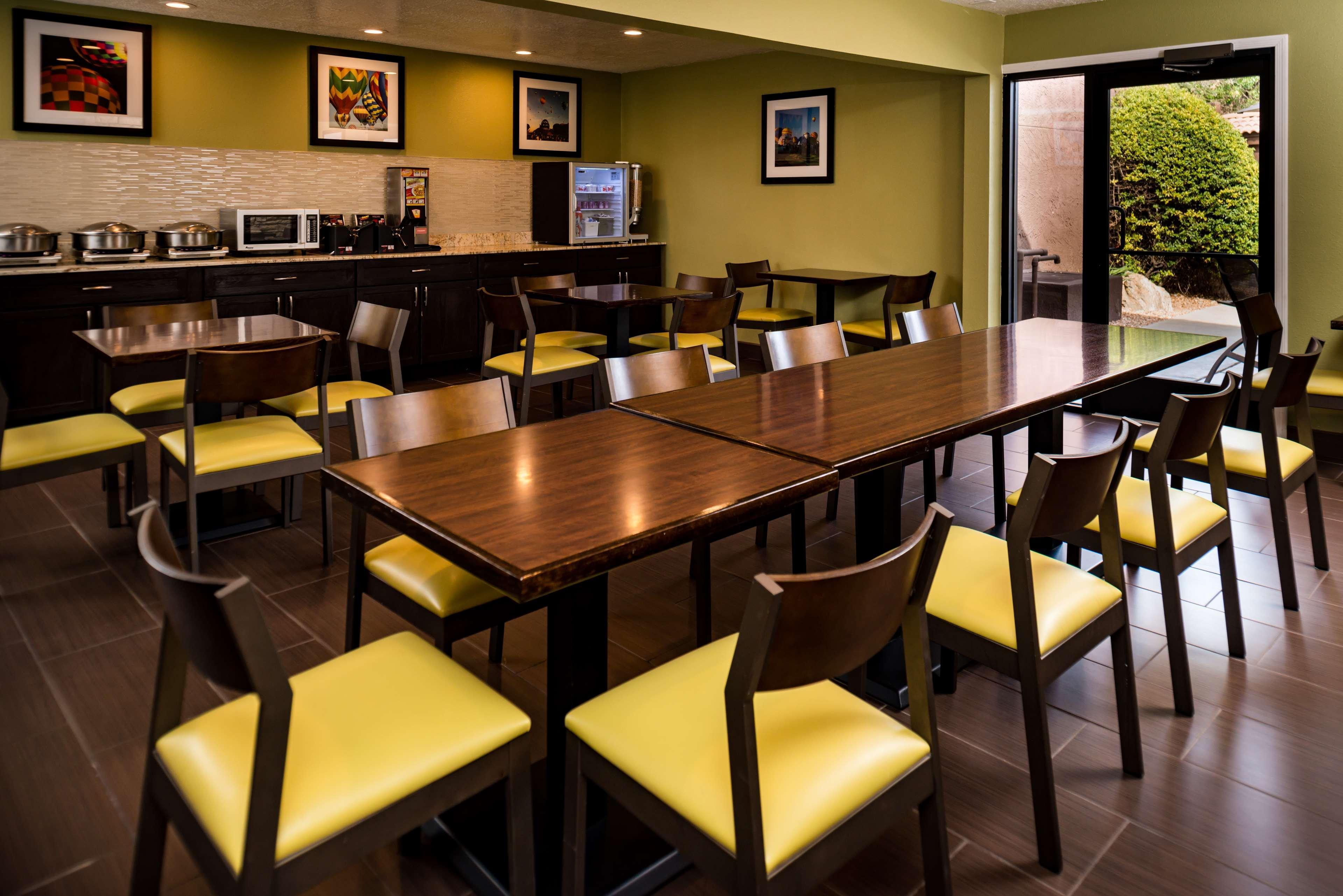 Best Western Airport Albuquerque Innsuites Hotel & Suites Esterno foto