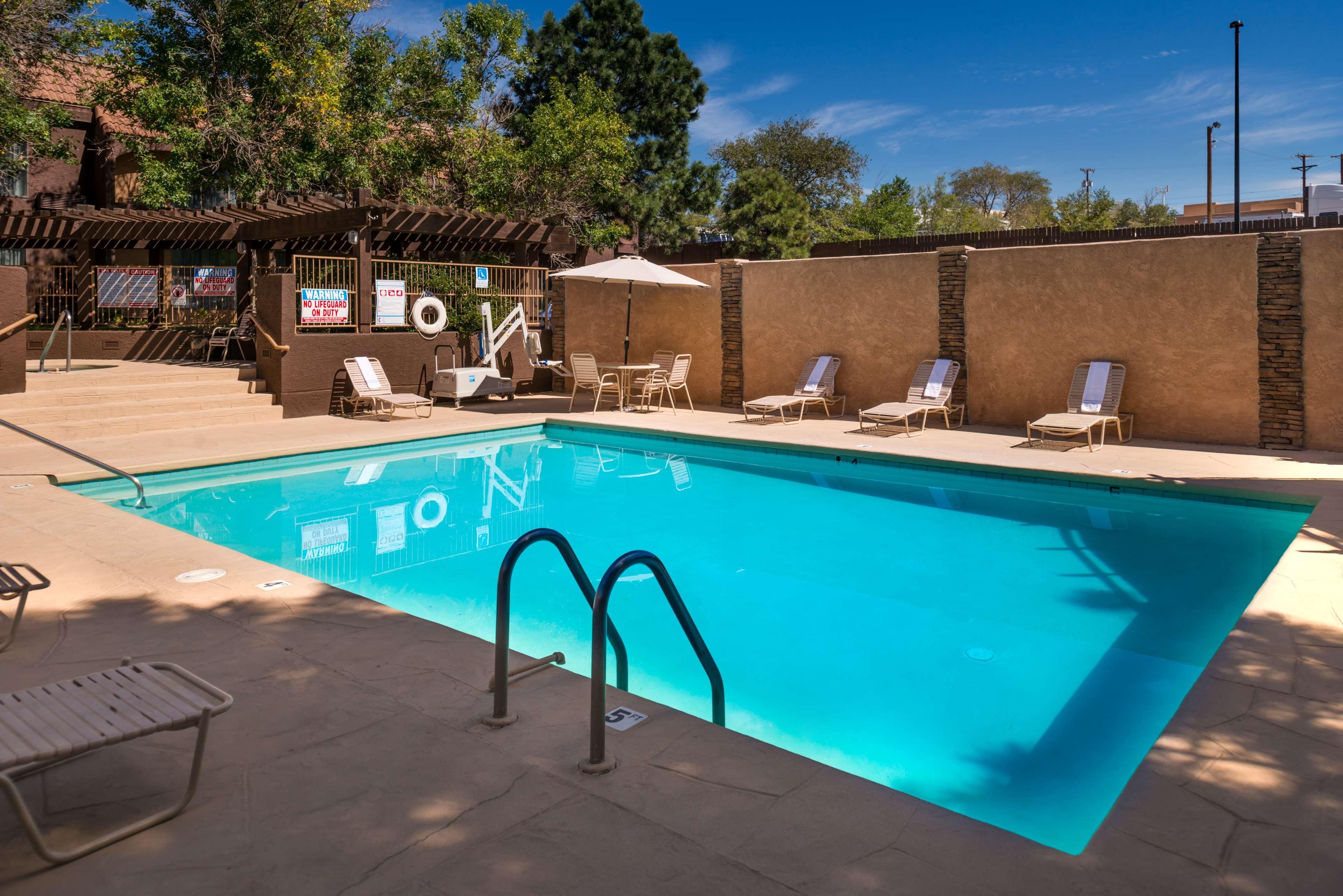 Best Western Airport Albuquerque Innsuites Hotel & Suites Esterno foto
