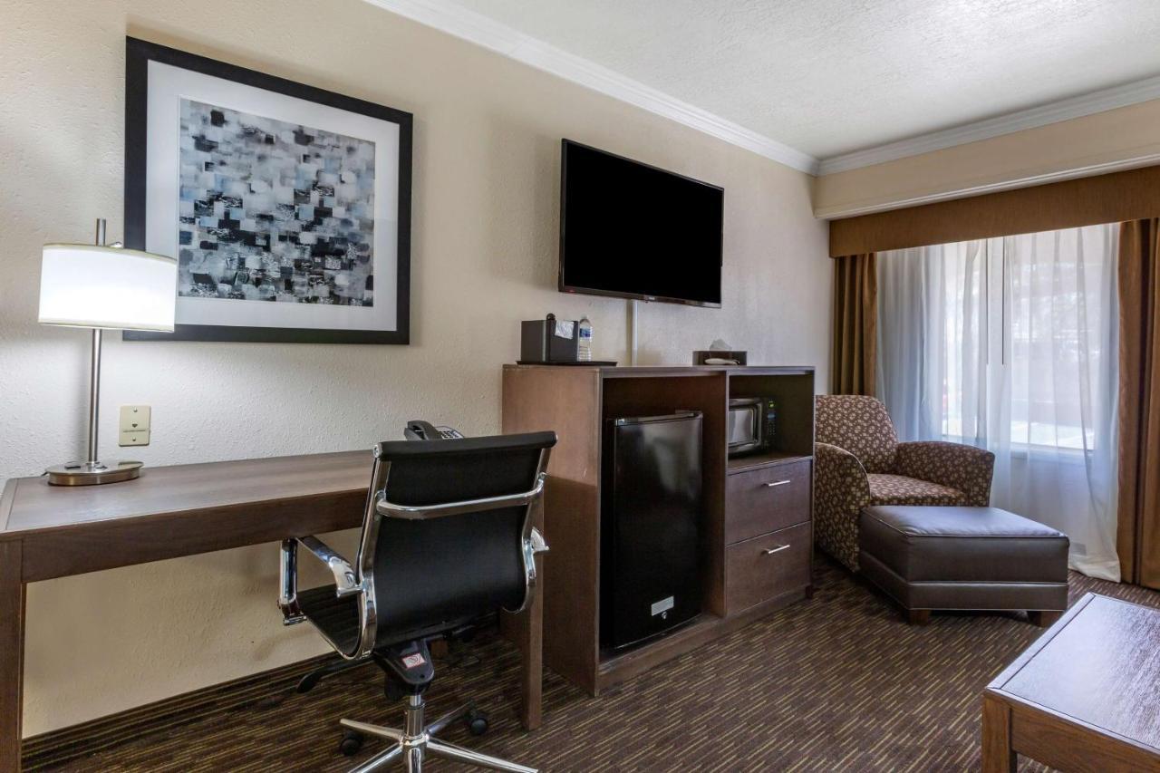 Best Western Airport Albuquerque Innsuites Hotel & Suites Esterno foto